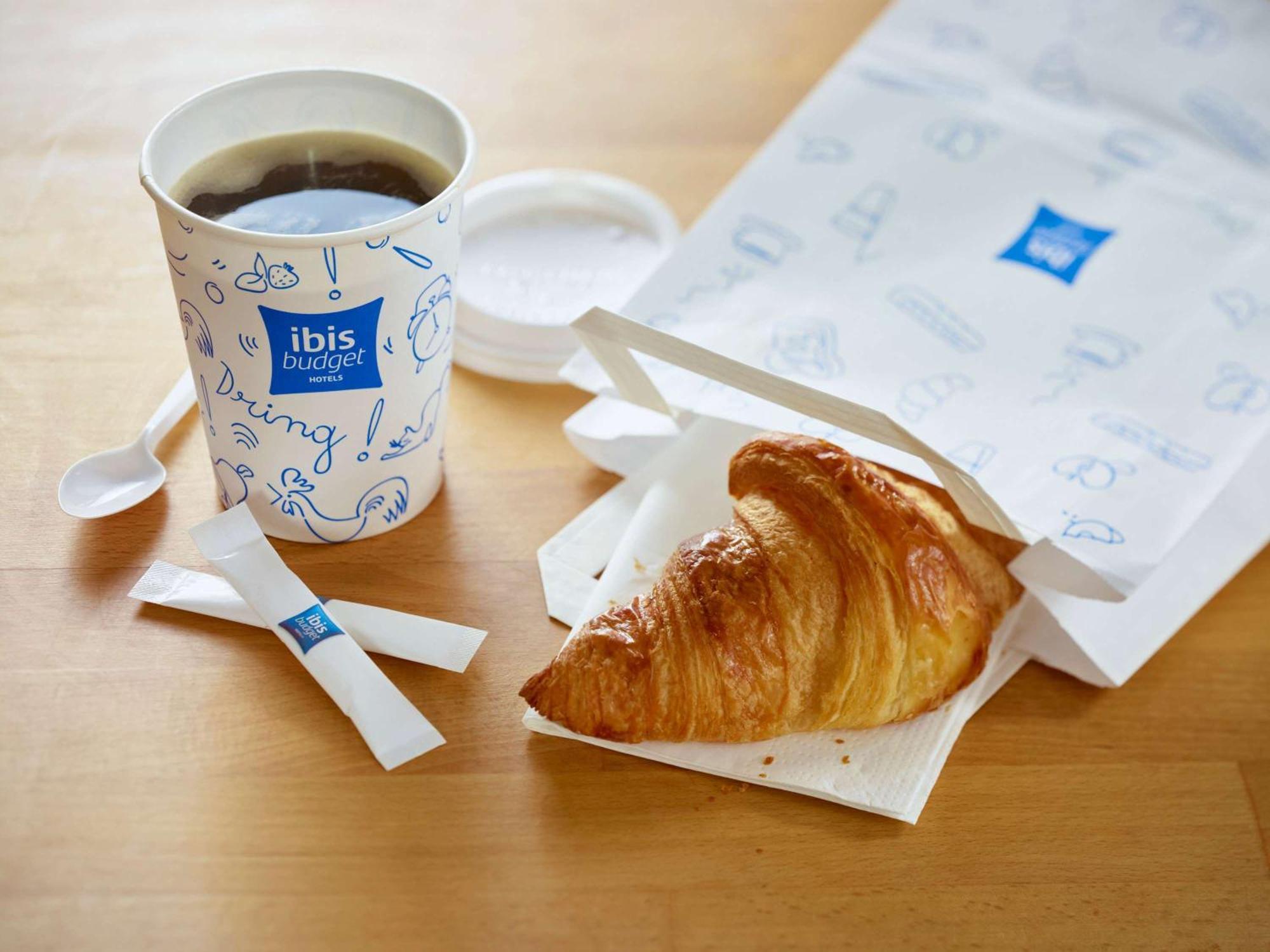 Ibis Budget Lisieux Εξωτερικό φωτογραφία