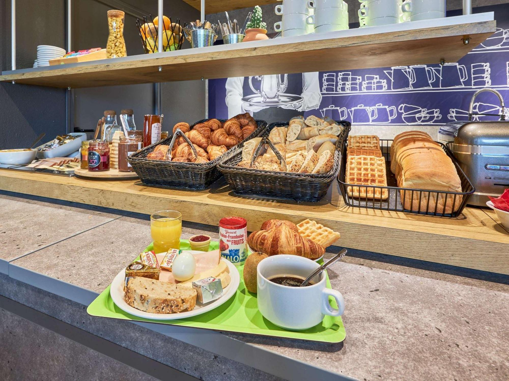 Ibis Budget Lisieux Εξωτερικό φωτογραφία